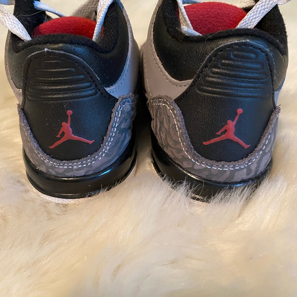 SOLD** Boys Nike Jordan’s 8C